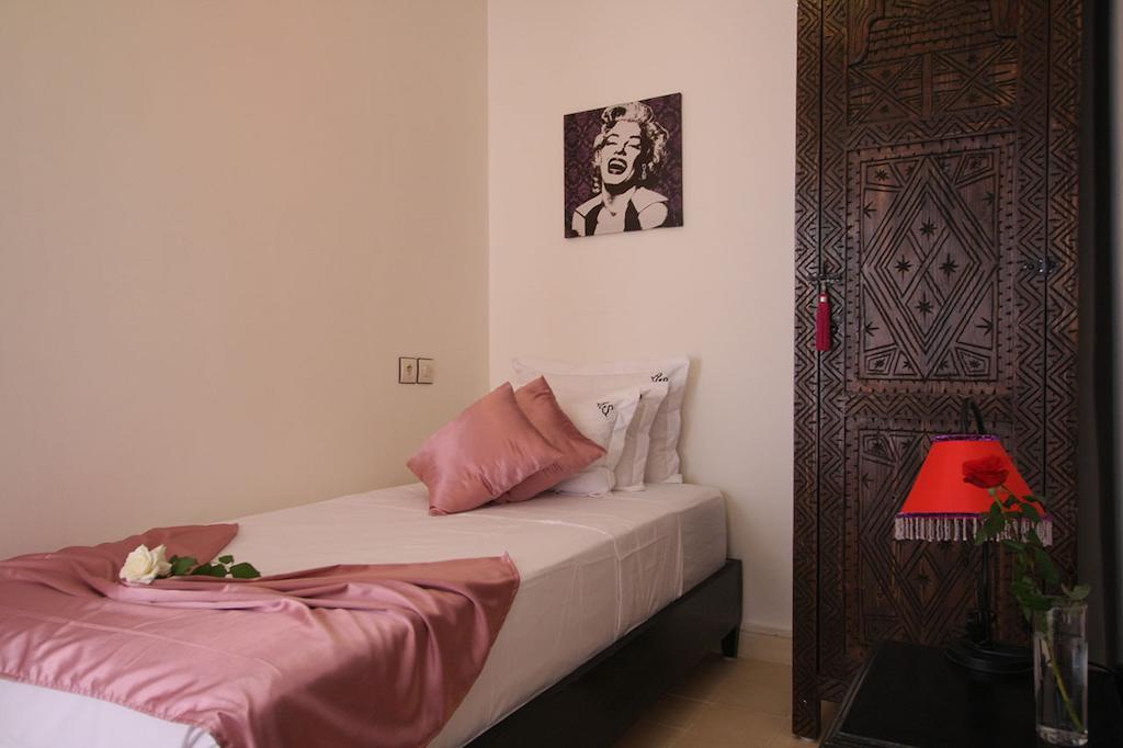 Riad De La Semaine Marakéš Pokoj fotografie